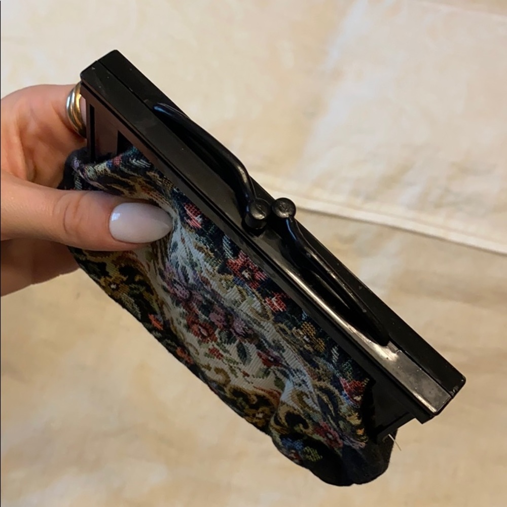 Small Pouch - Picture 2 of 5
